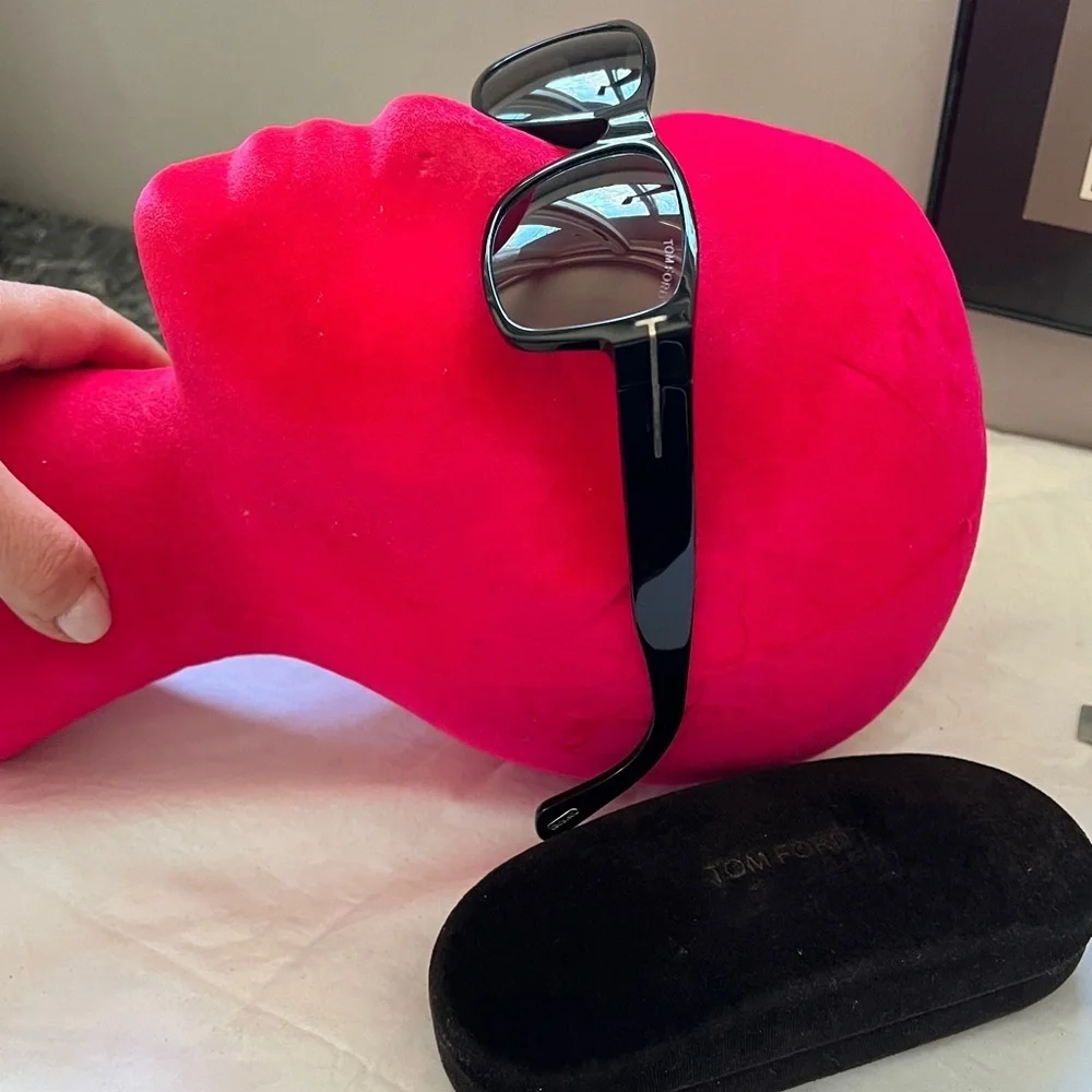 Tom Ford Mason FT0445 Black Sunglasses with Case 56-17 140 3